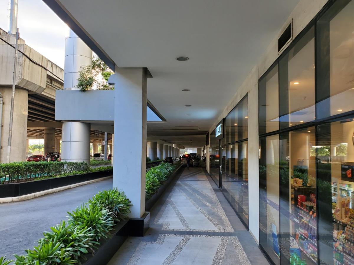 Cozyvilla At 81 Newport Blvd Walk To Naia T3 Marriott & Resorts World Casino & Newport Mall For 5 Pax Free Parking!!!! Pasay Esterno foto